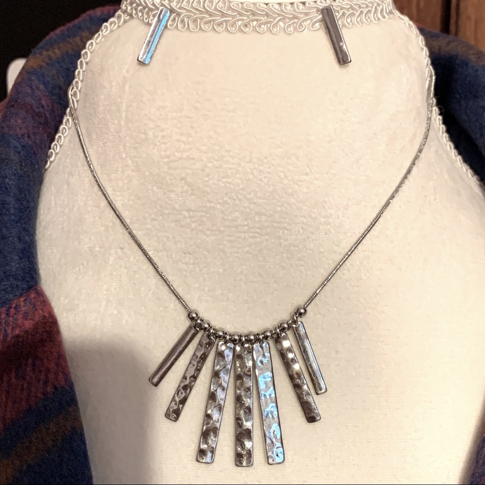 Silver Hammered Bars Necklace w Earrings 3 Pack